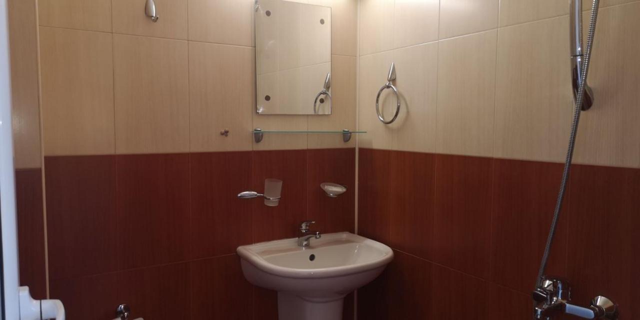 Family Hotel Favourite Obzor Bagian luar foto
